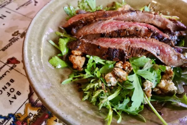 https://indiefude.com/recipes/beef-onglet-blue-cheese-salad/
